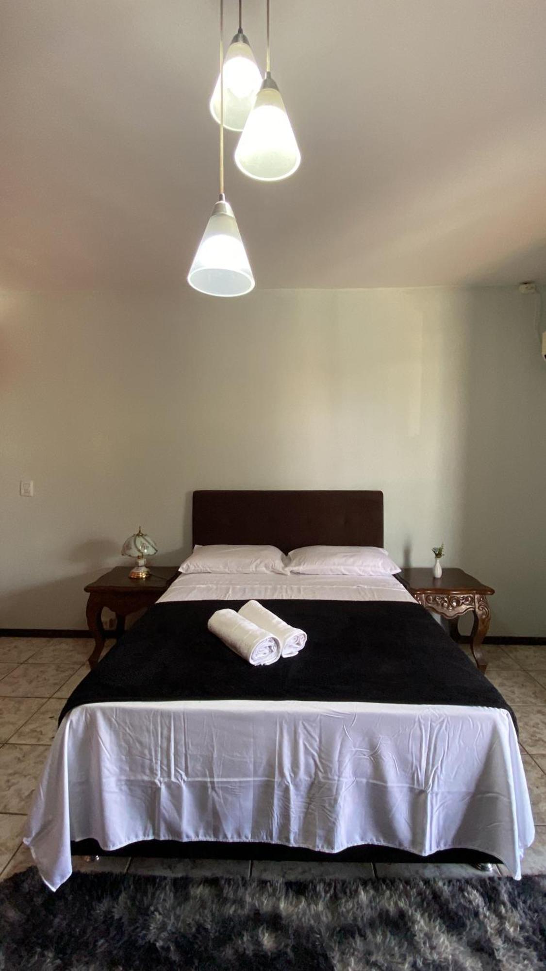 Triana Guest House Фос ду Игуасу Екстериор снимка