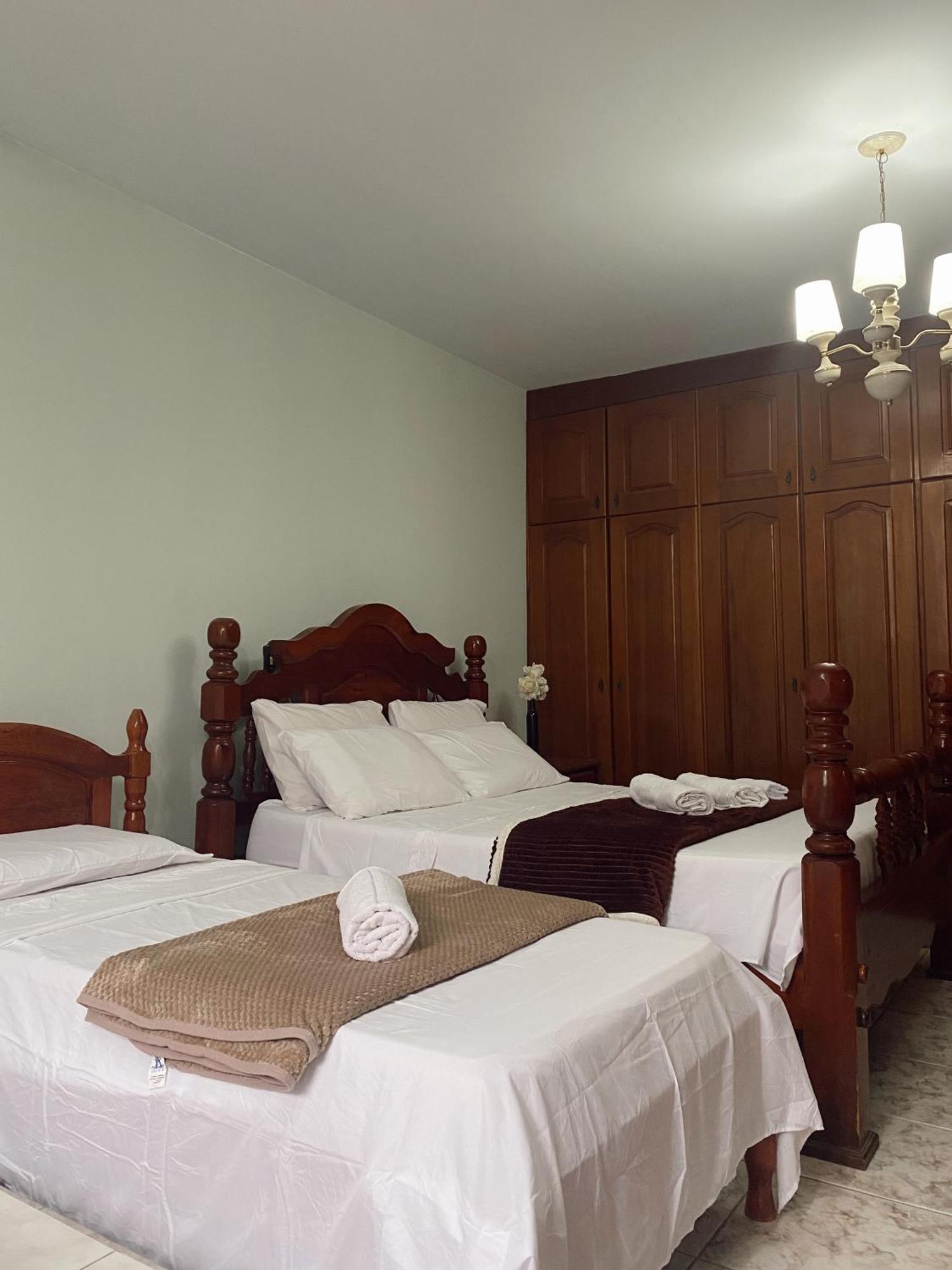 Triana Guest House Фос ду Игуасу Екстериор снимка
