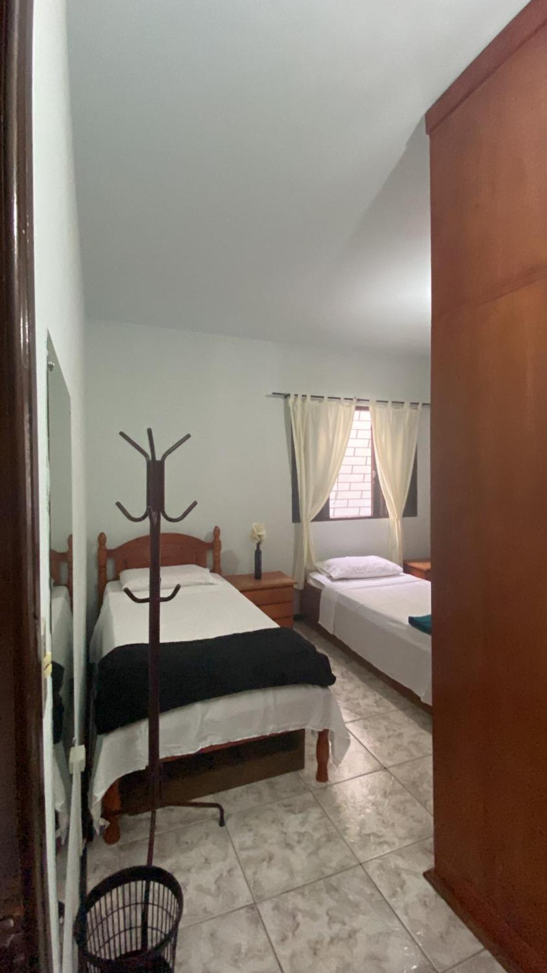 Triana Guest House Фос ду Игуасу Екстериор снимка