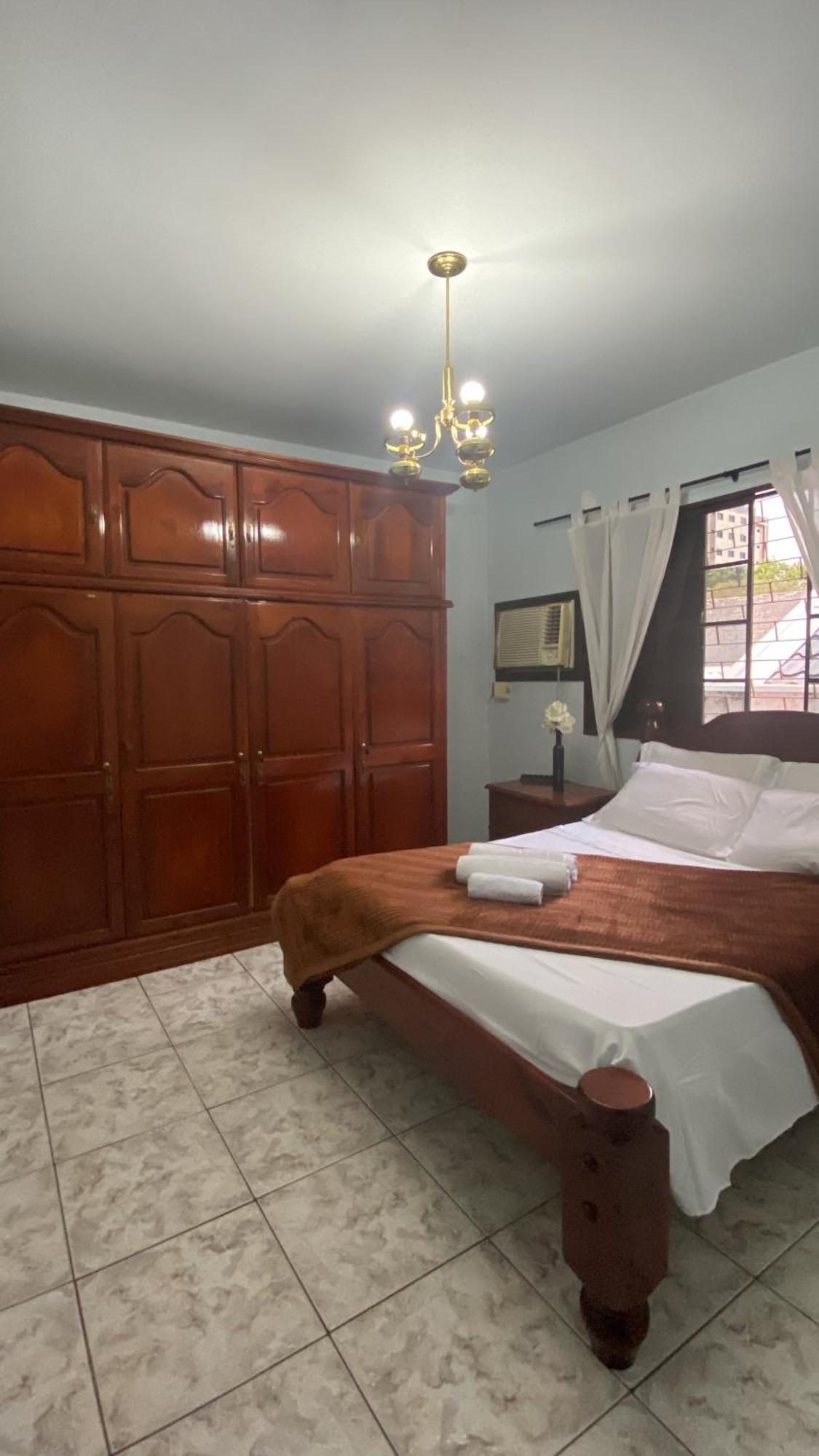 Triana Guest House Фос ду Игуасу Екстериор снимка