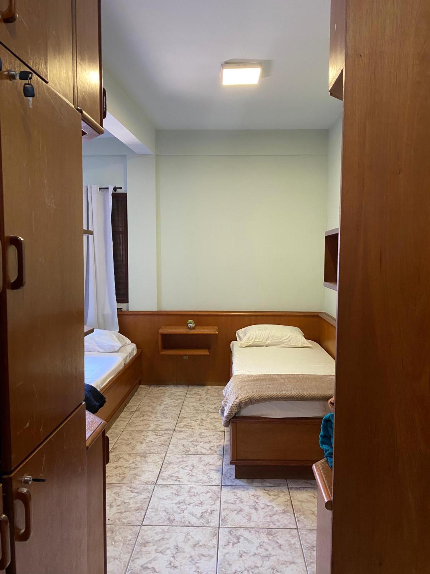 Triana Guest House Фос ду Игуасу Екстериор снимка